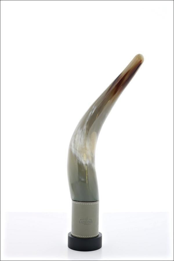 Forge de Laguiole Genuine Aubrac Cattle Horn Salt Mill