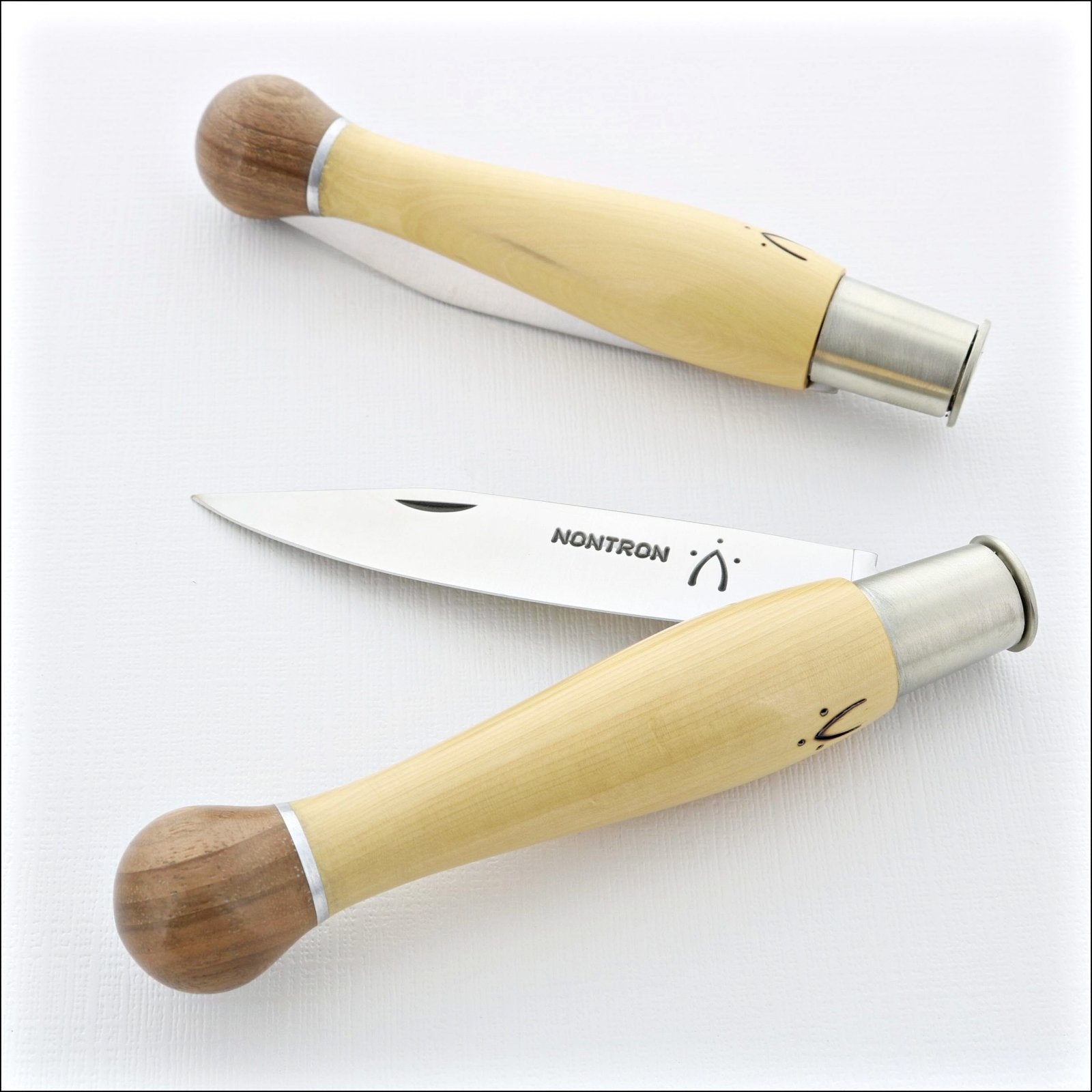 Nontron Pocket Knife No25 - Walnut Ball Handle