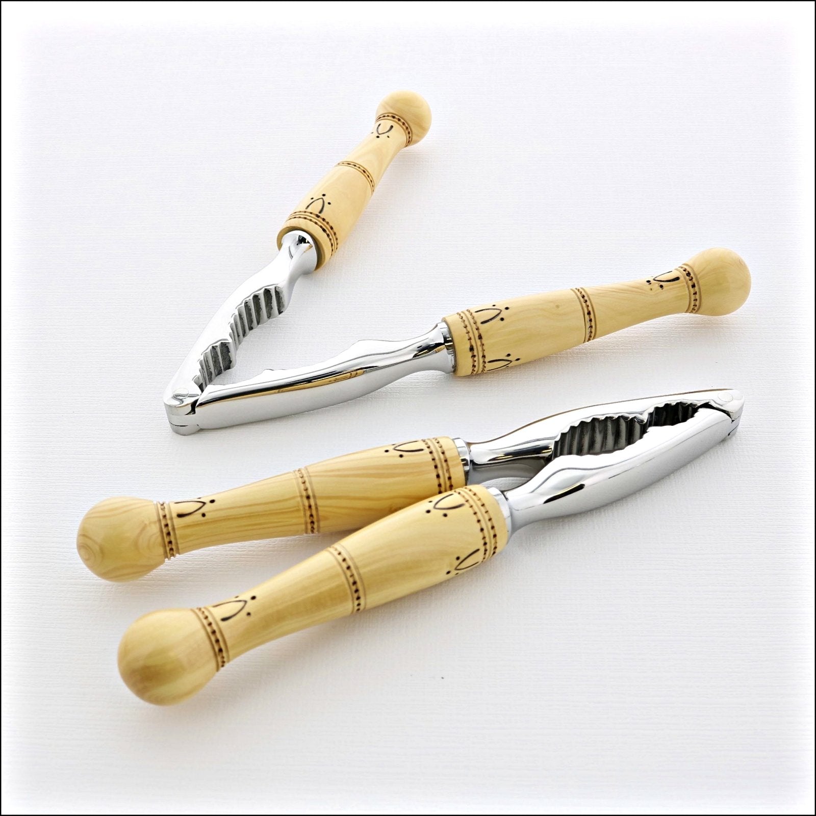 Nontron Nutcracker Boxwood Handle