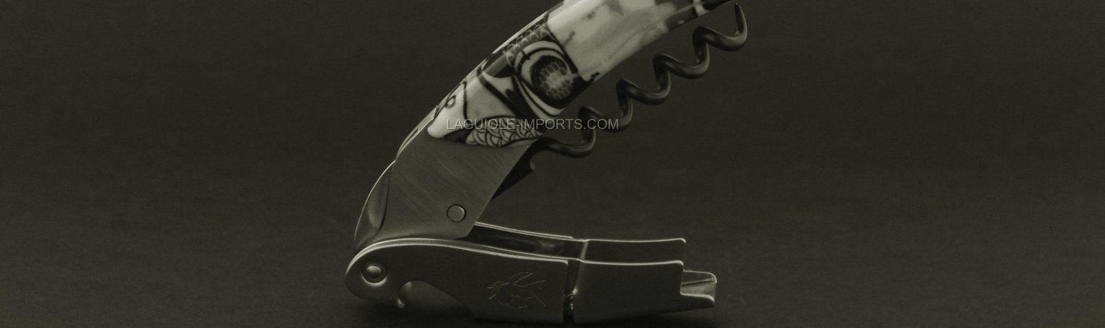 LIGNE | W IROQUOIS CORKSCREWS