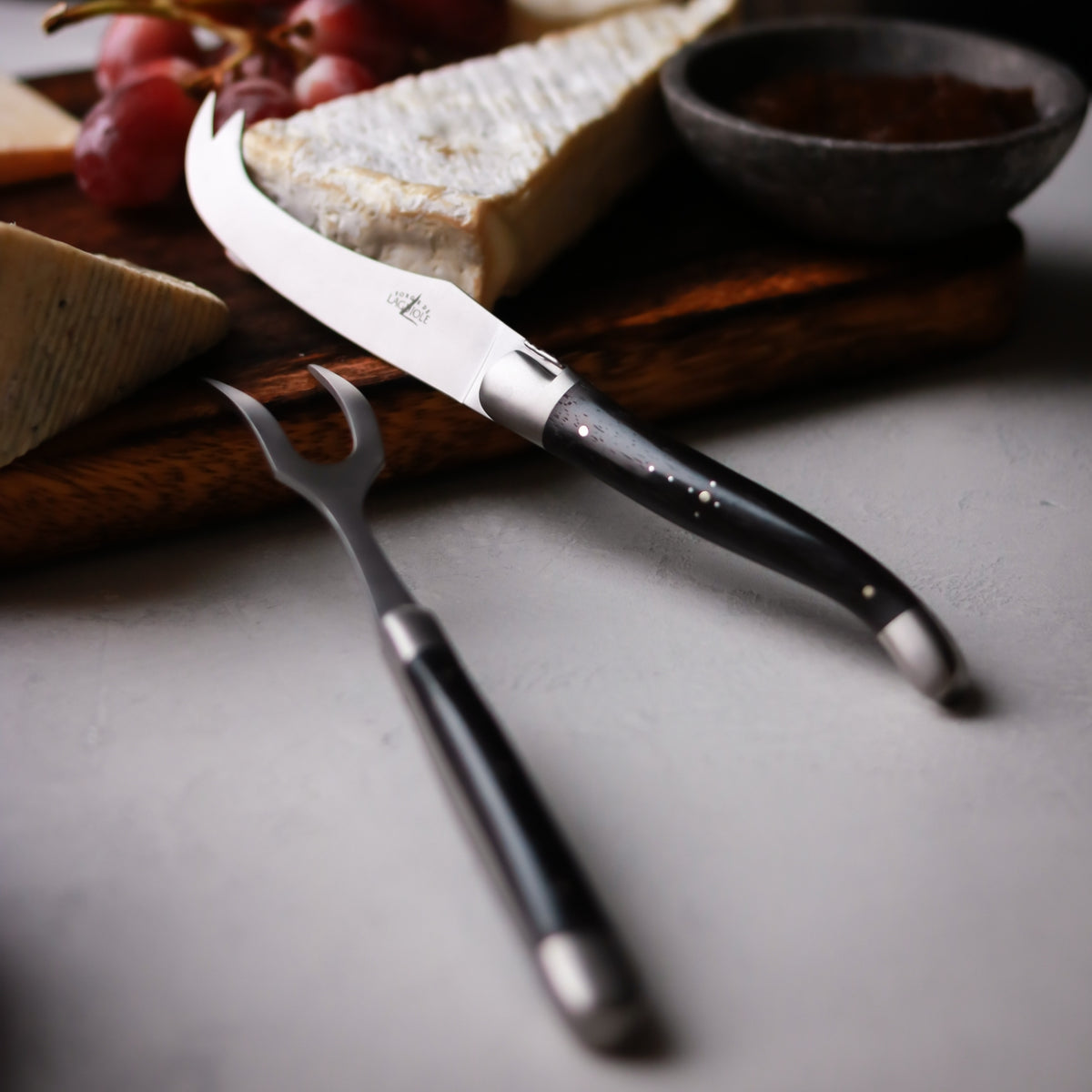 Forge de Laguiole Tradition Cheese Set - Ebony - Satin Finish