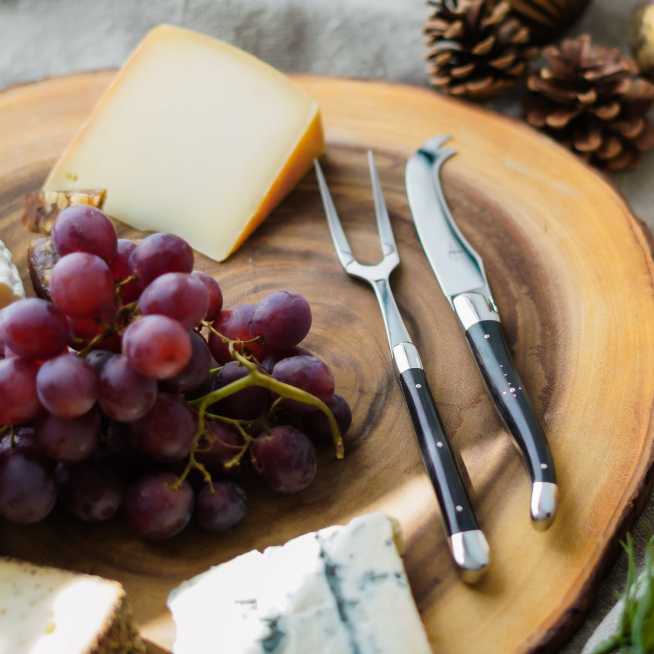 Forge de Laguiole Tradition Cheese Set - Ebony - Shiny Finish