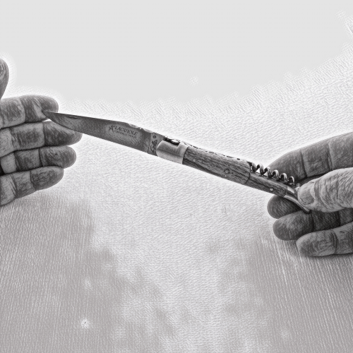 Classic Laguiole Corkscrew Knife Dark Ram Horn Handle, close-up of the open blade and handle. Handcrafted details, 100% Made in France.
