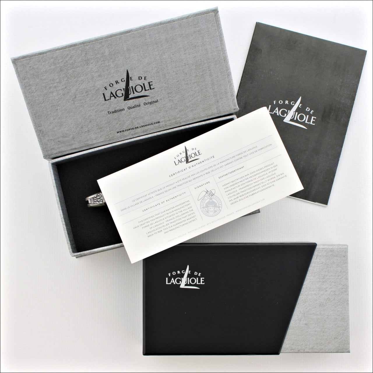 Forge de Laguiole Tradition 9 cm Cattle Bone Handle