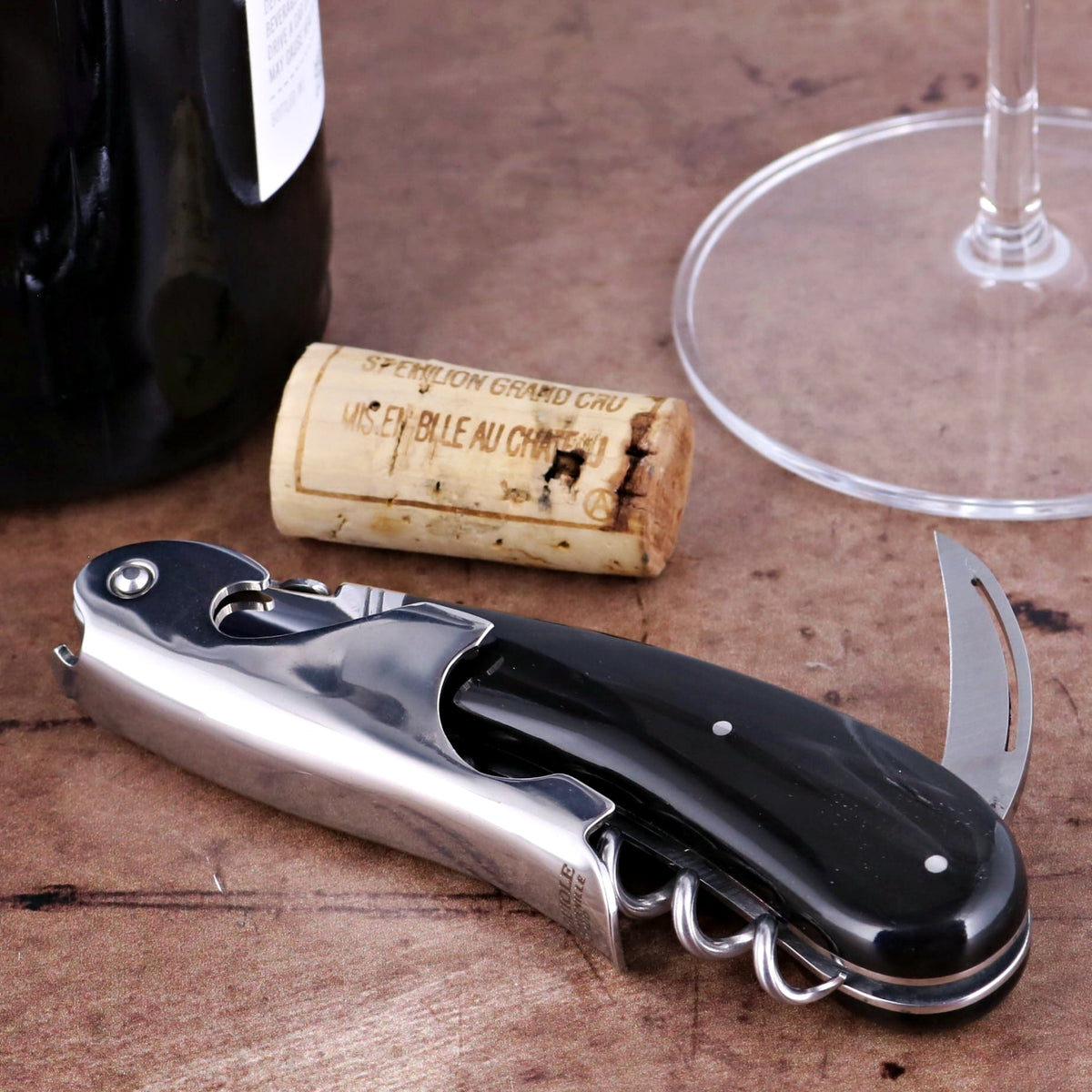 Laguiole Magnum Black Horn Tip Corkscrew - W