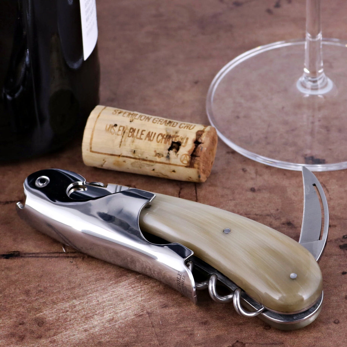Laguiole Magnum Horn Tip Corkscrew - C