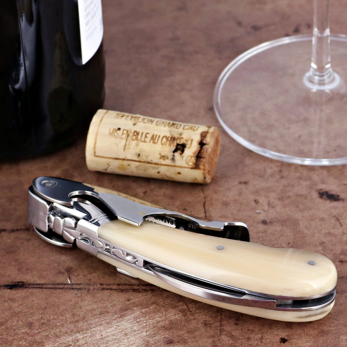 Laguiole Magnum Horn Tip Corkscrew - E
