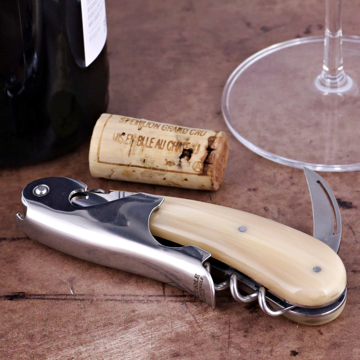 Laguiole Magnum Horn Tip Corkscrew - E