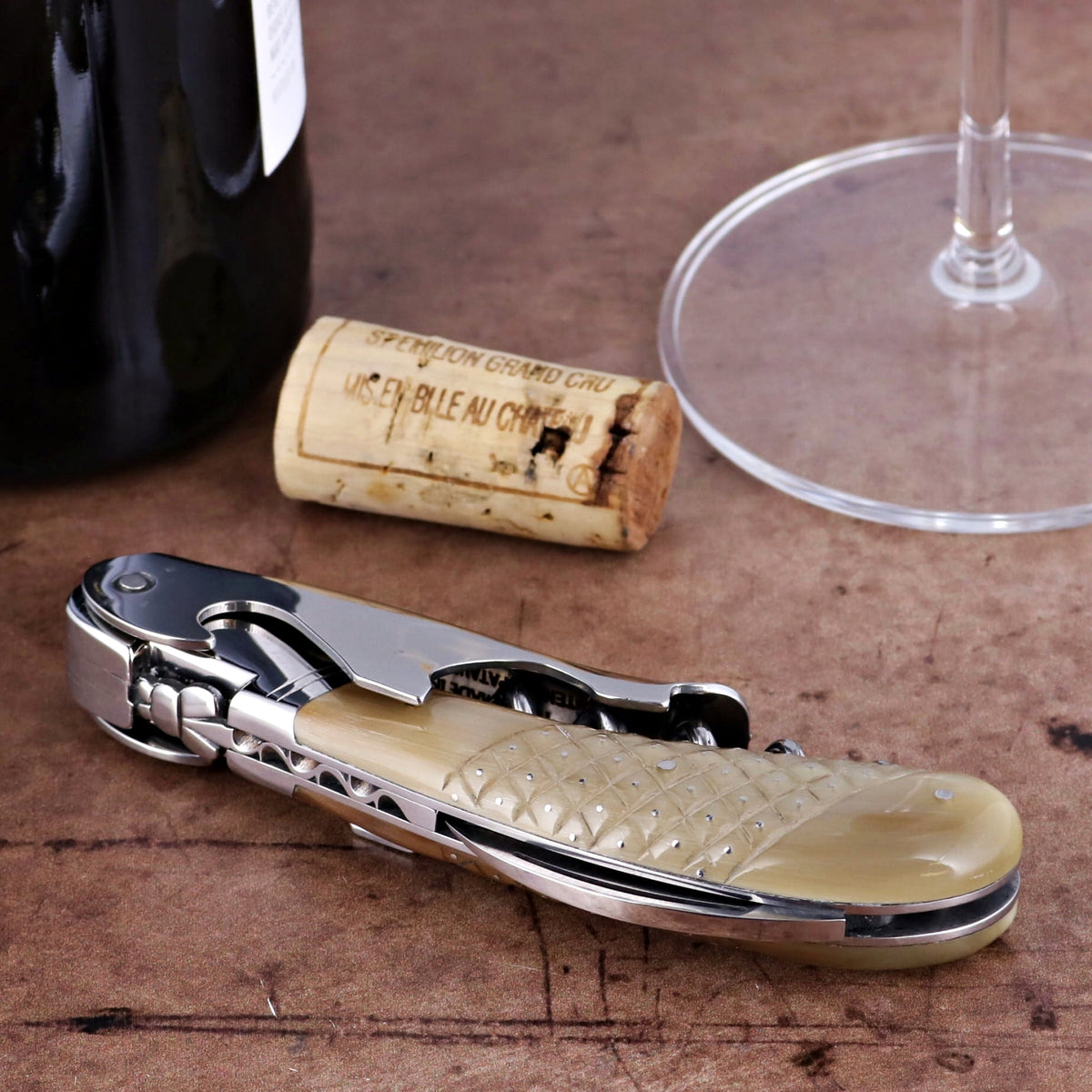 Laguiole Magnum Studded Horn Tip Corkscrew - B