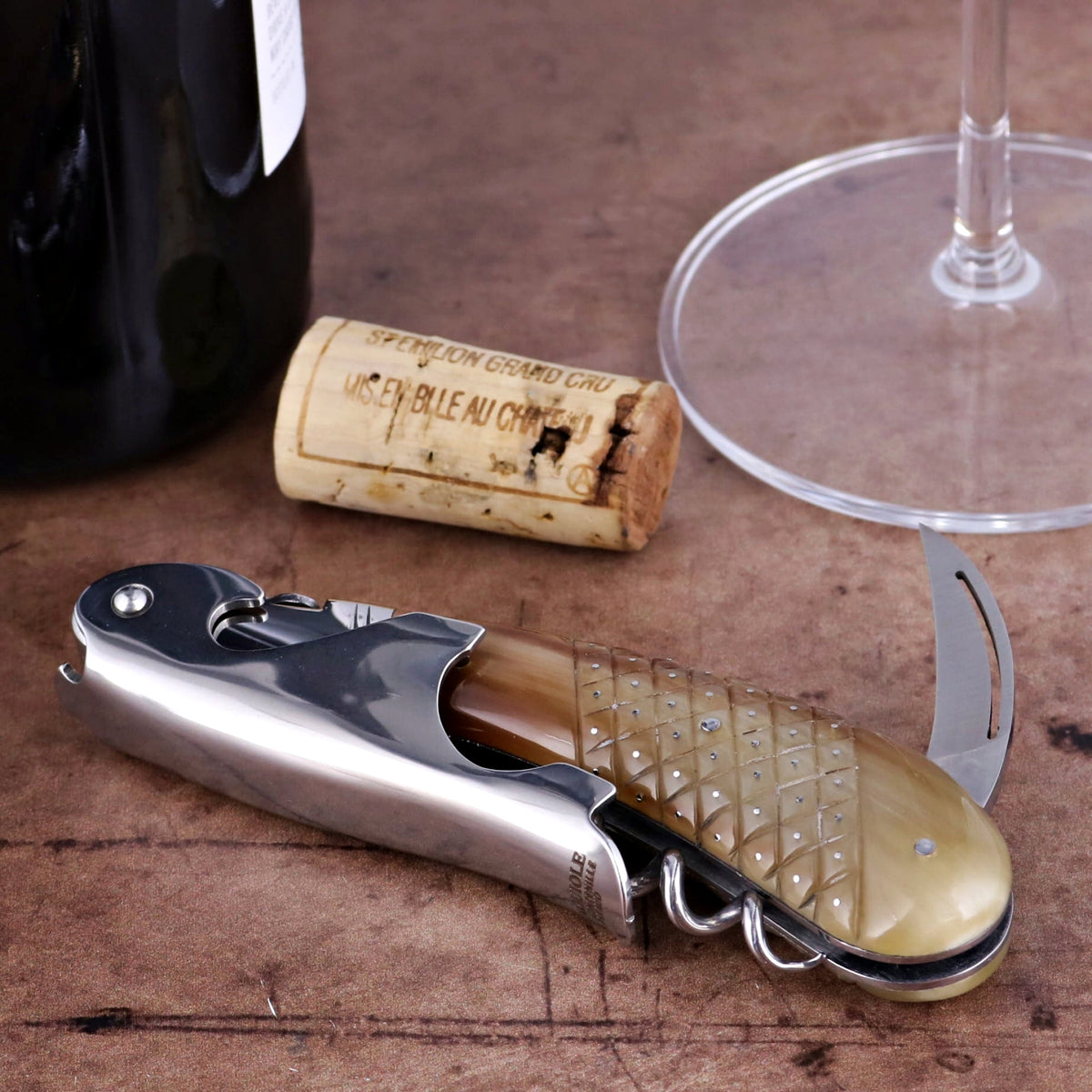 Laguiole Magnum Studded Horn Tip Corkscrew - B