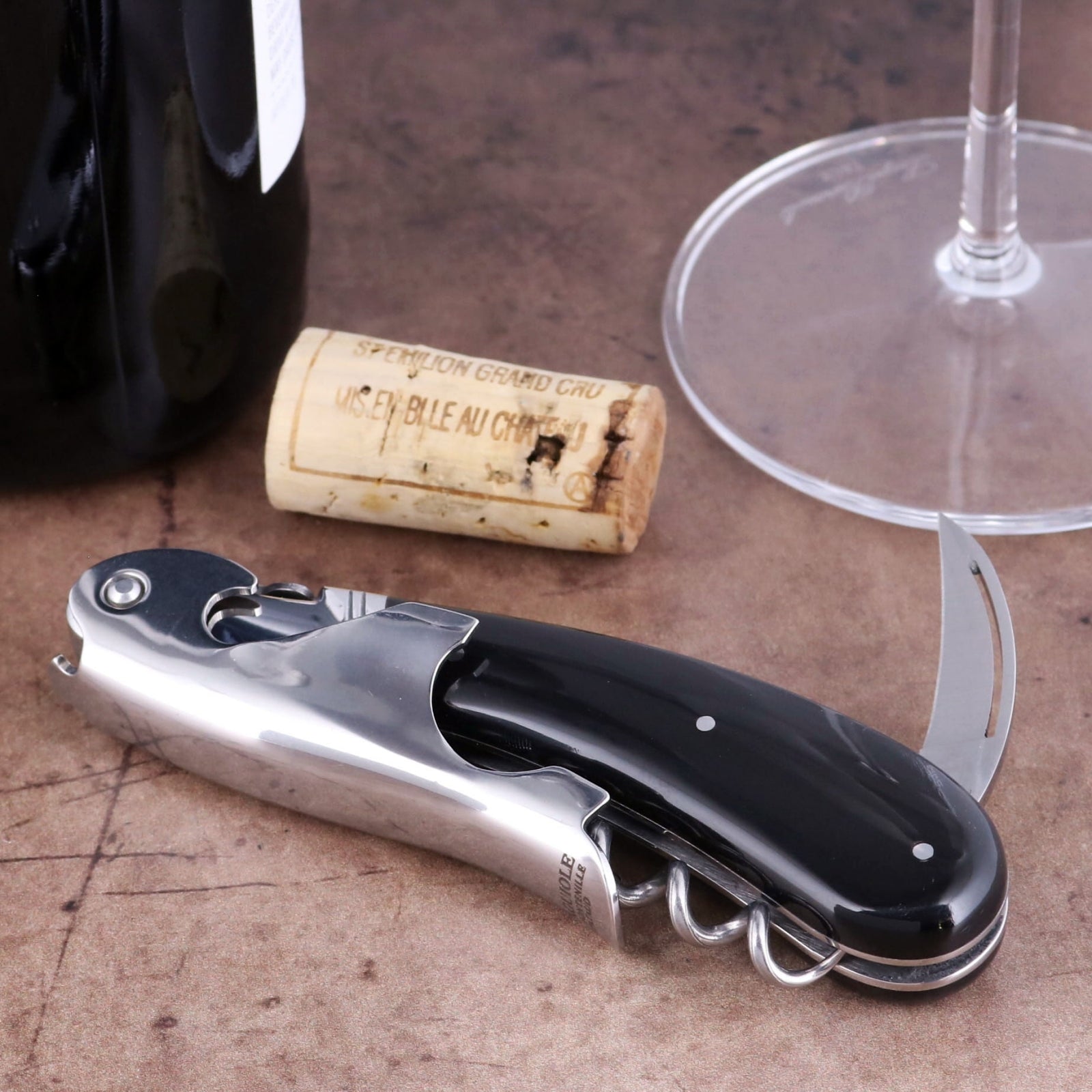 Laguiole Magnum Black Horn Tip Corkscrew, close-up of polished steel and black horn handle design.