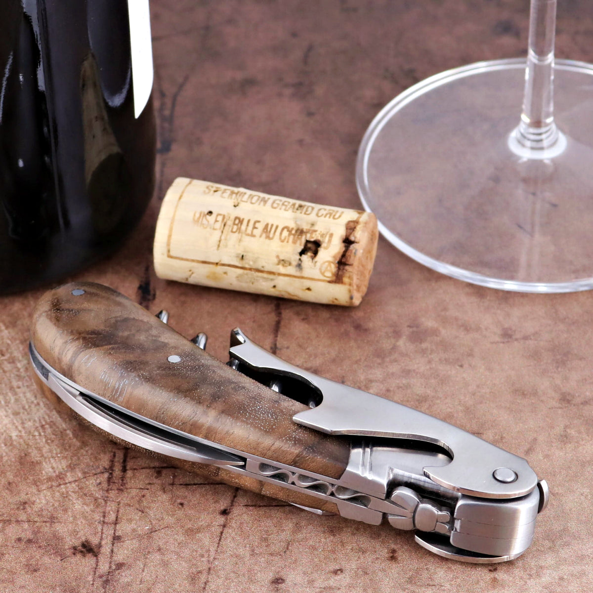 Laguiole Magnum Walnut Corkscrew - D