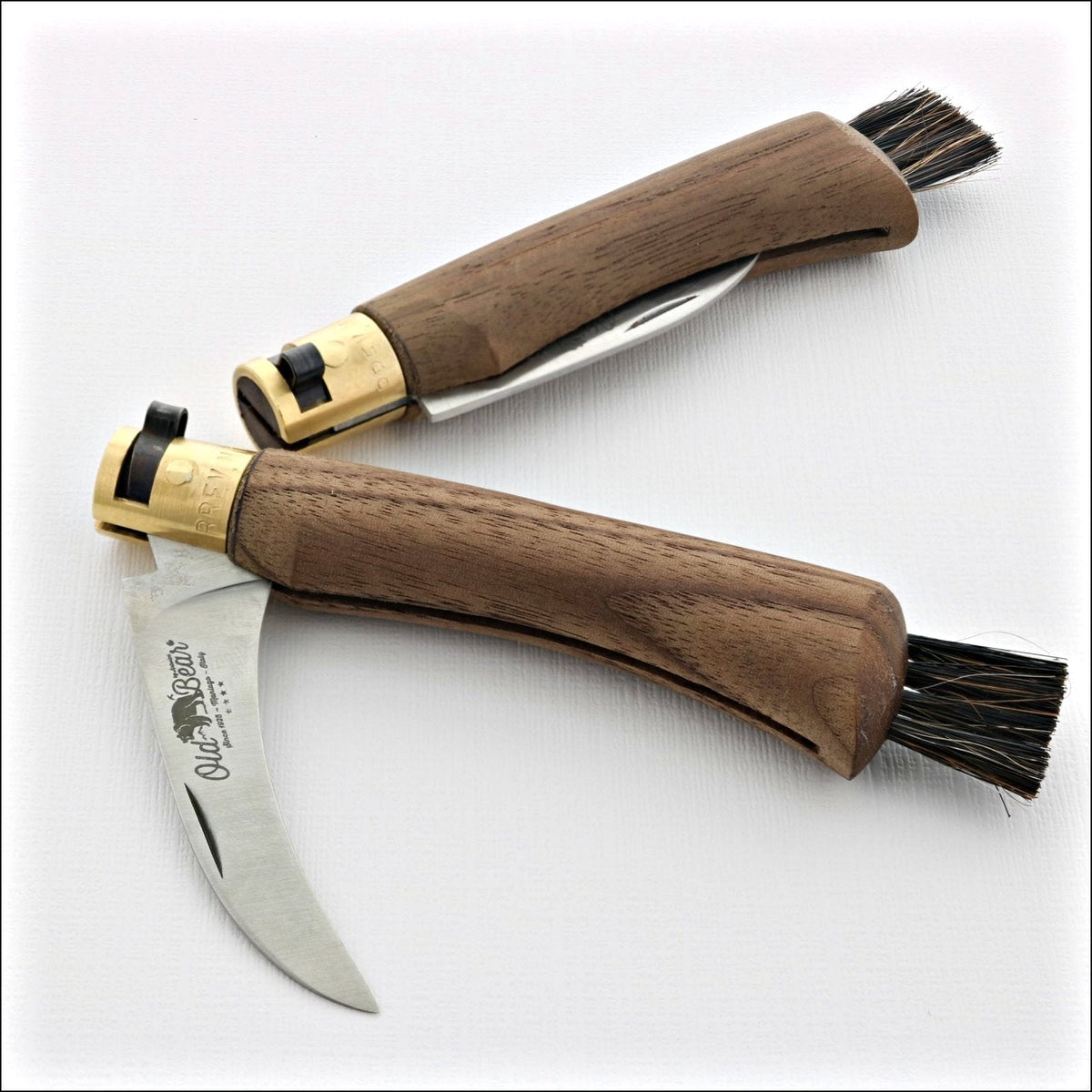 Old Bear® Mushroom Knife American Walnut