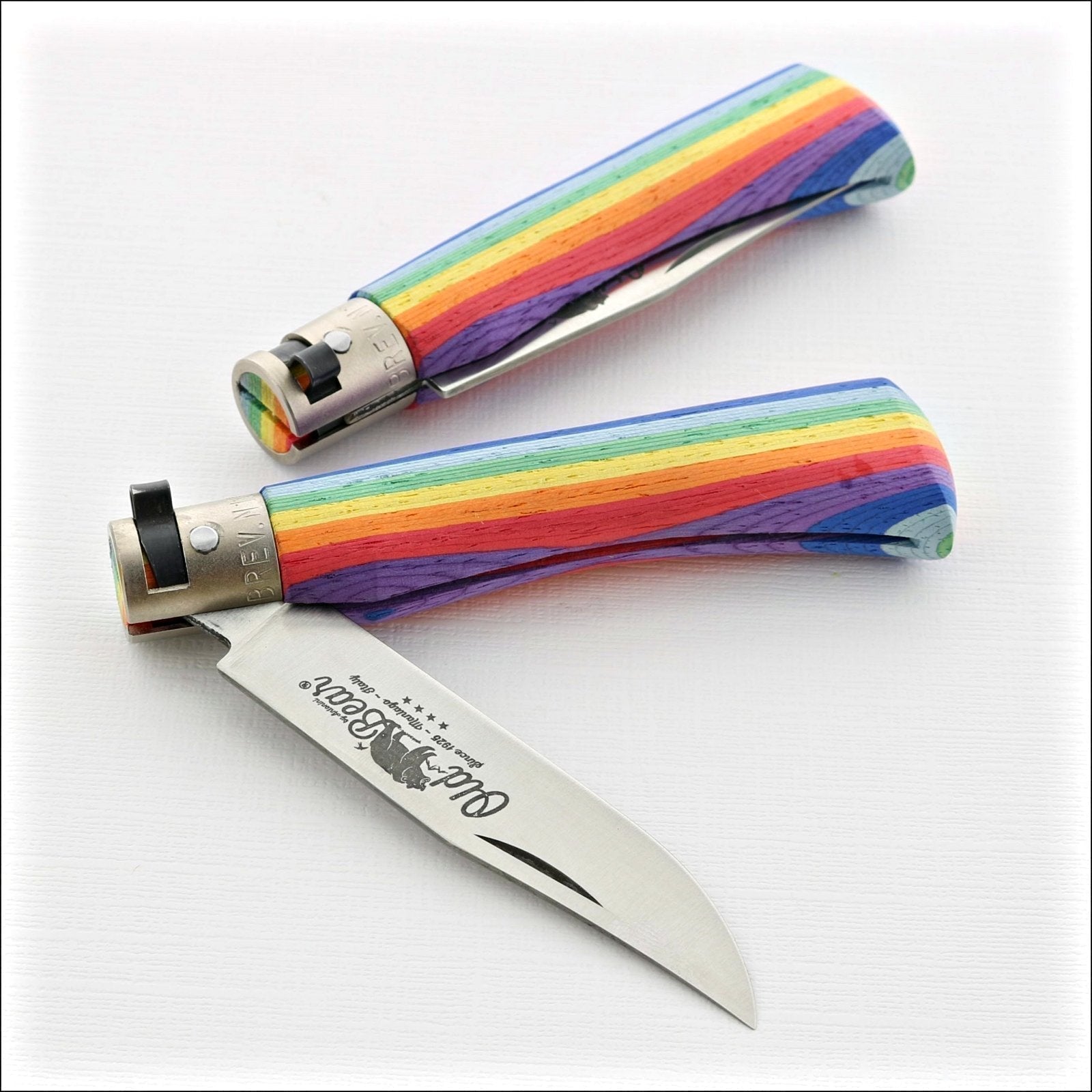 Old Bear® M Pocket Knife Rainbow Veneers