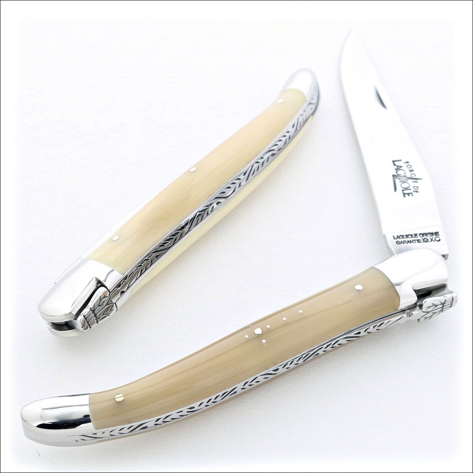 Laguiole Pocket Knife 12 cm Carbon Blade Horn Tip